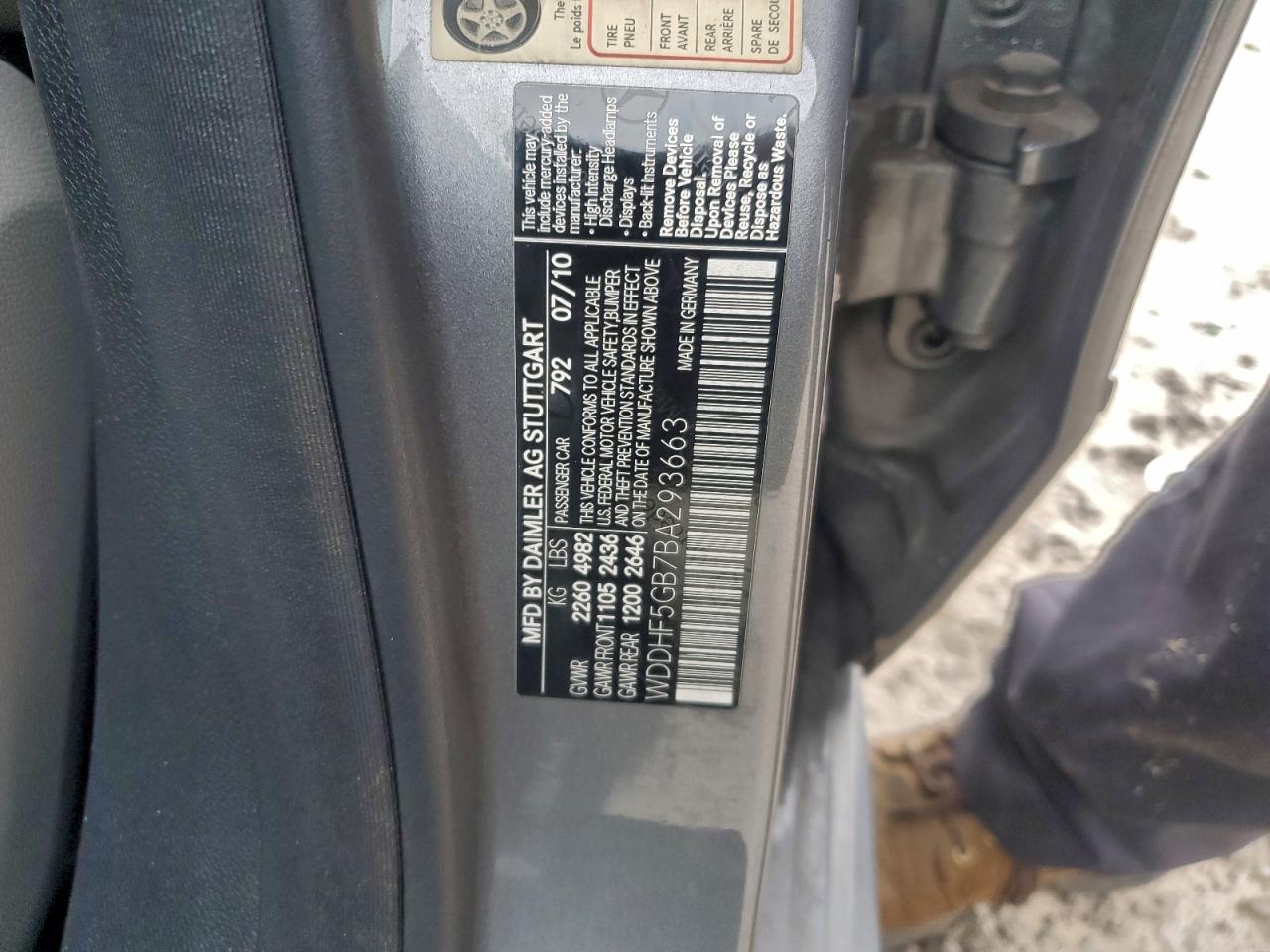 Mercedes-Benz E-Class 350 Image 8