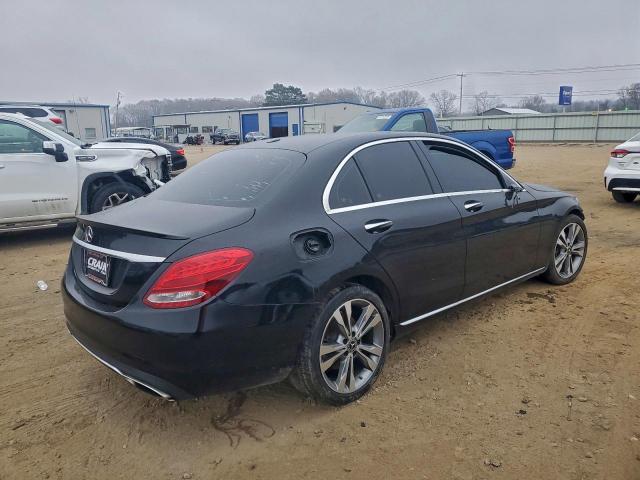 Mercedes-Benz C-Class 300 Image 3