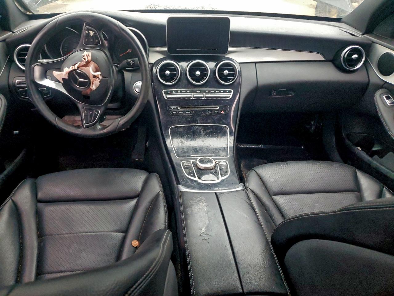 Mercedes-Benz C-Class 300 Image 6