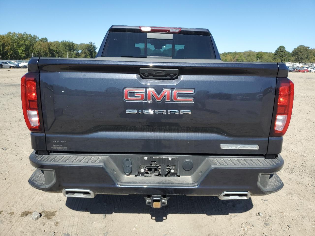 GMC Sierra K1500 Elevation Image 8