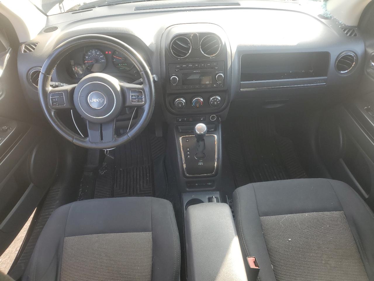 Jeep Compass Sport Image 8