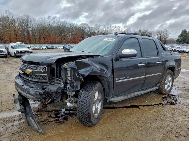  Salvage Chevrolet Avalanche