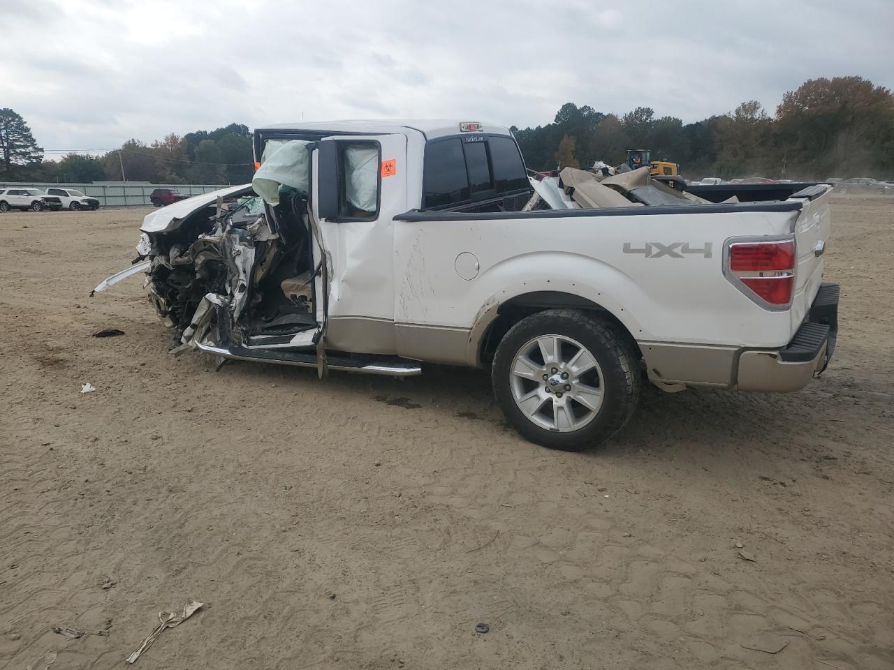 Ford F-150 Super Cab Image 5