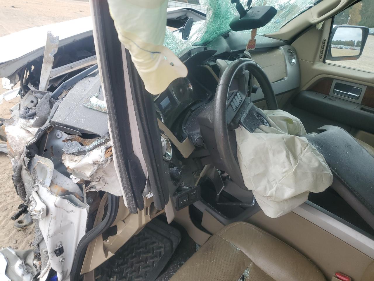 Ford F-150 Super Cab Image 11