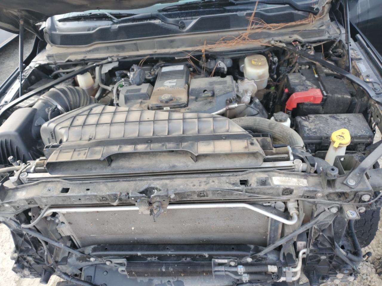 Ram 3500 Laramie Image 4