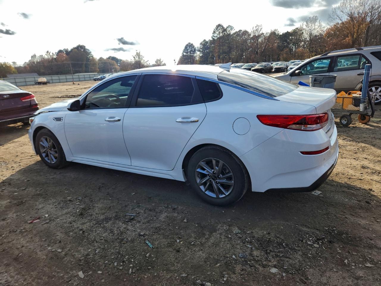 Kia Optima Lx Image 8