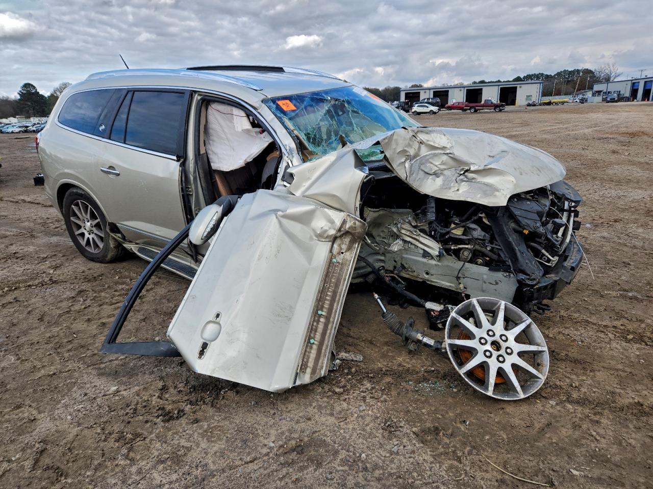 Buick Enclave Image 2