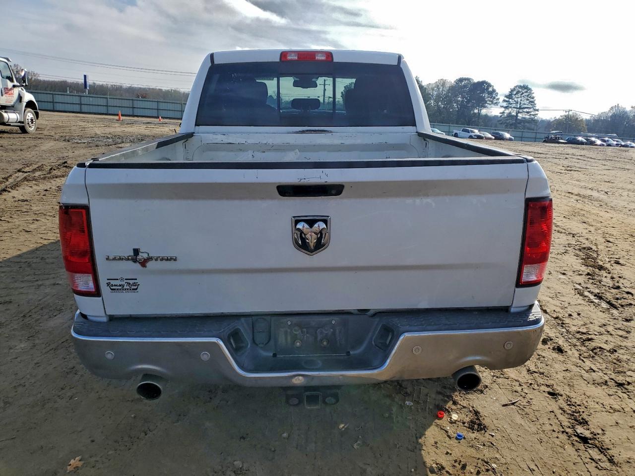 Ram 1500 Slt Image 8