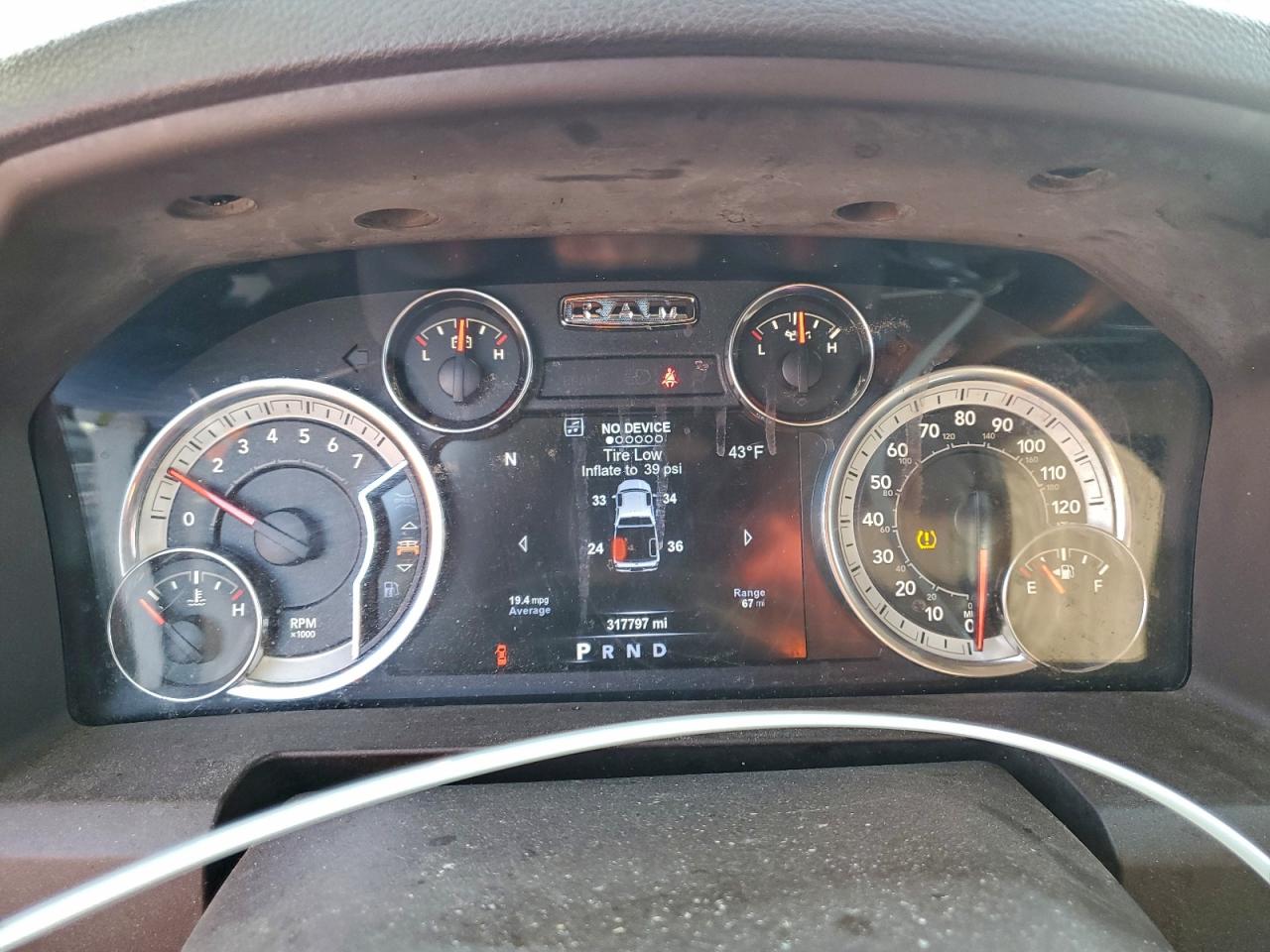 Ram 1500 Slt Image 9