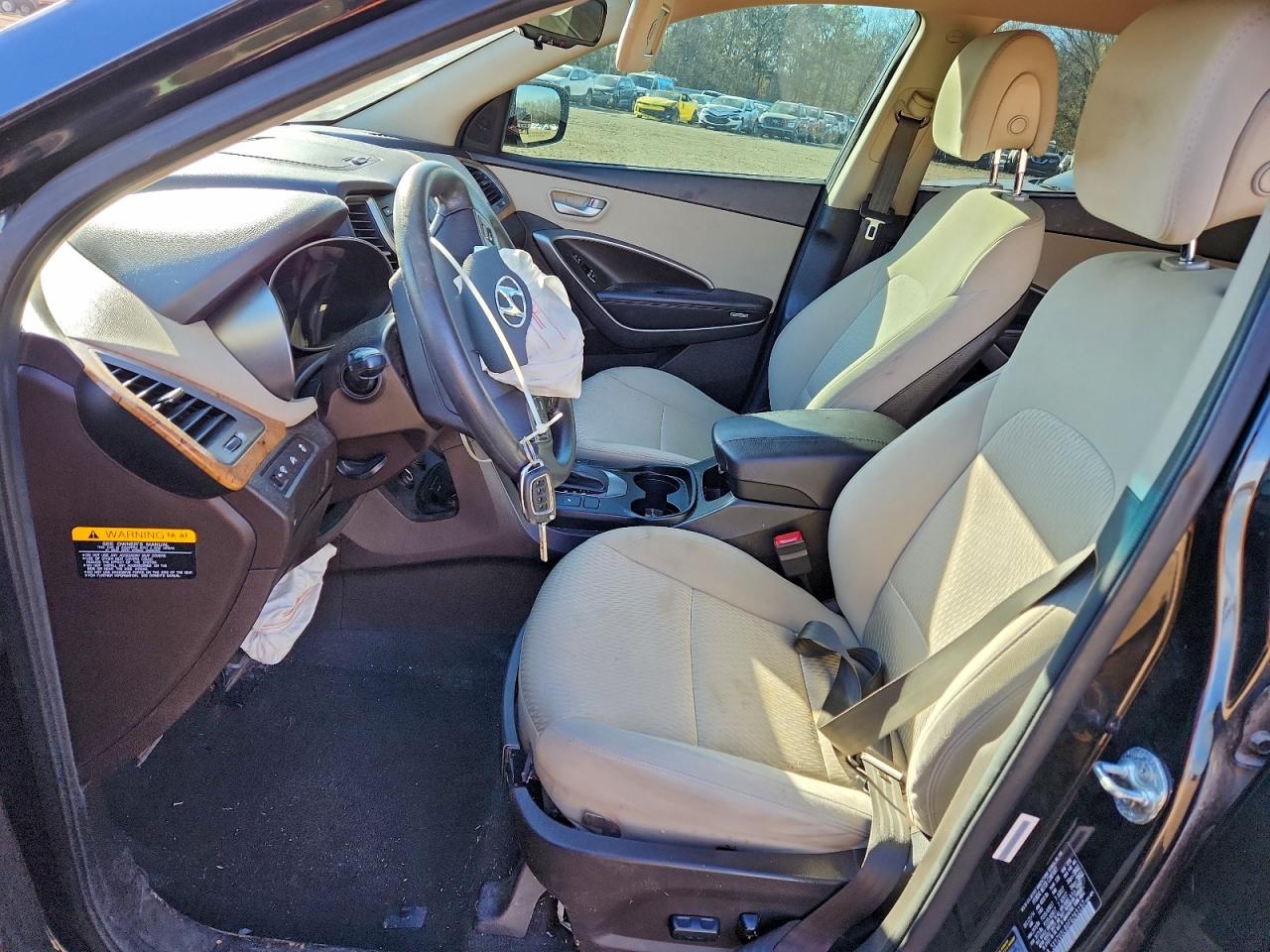 Hyundai SANTA FE Image 8