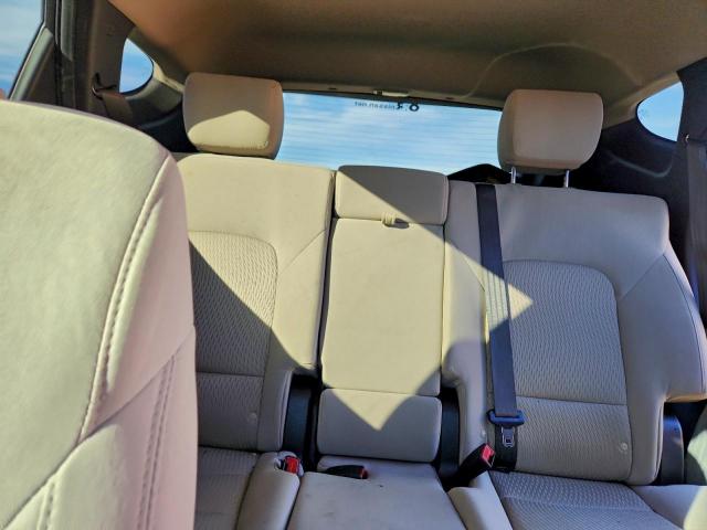 Hyundai SANTA FE Image 2