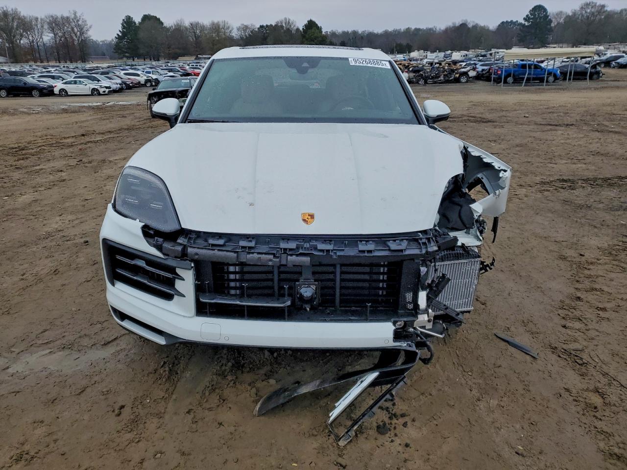 Porsche Cayenne Image 11