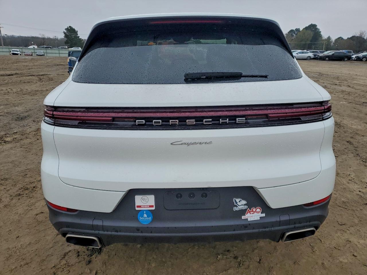 Porsche Cayenne Image 4