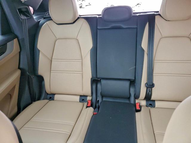 Porsche Cayenne Image 6