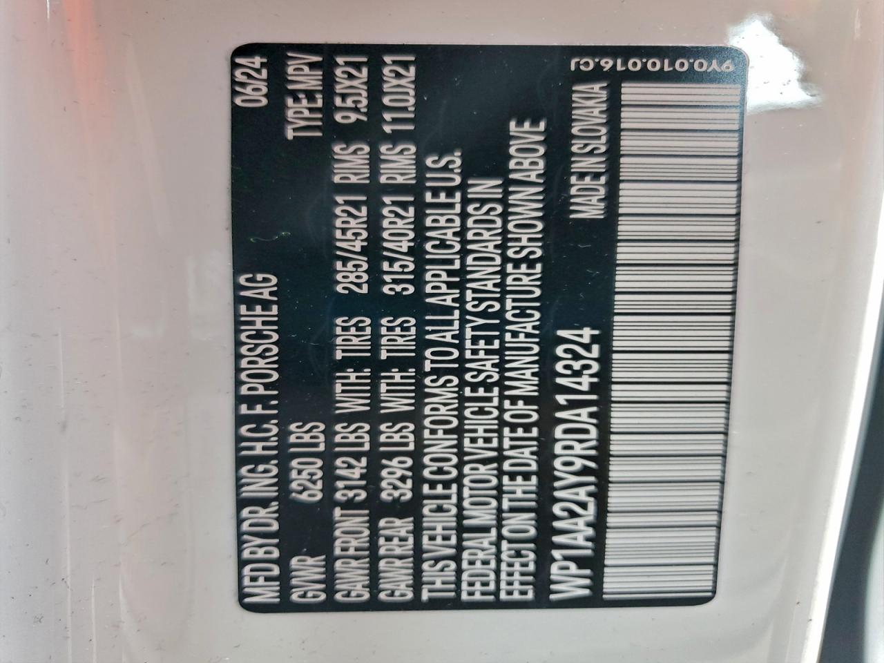 Porsche Cayenne Image 7