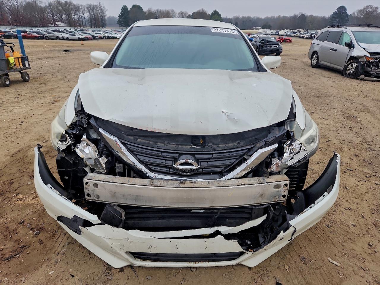 Nissan Altima 2.5 Image 8