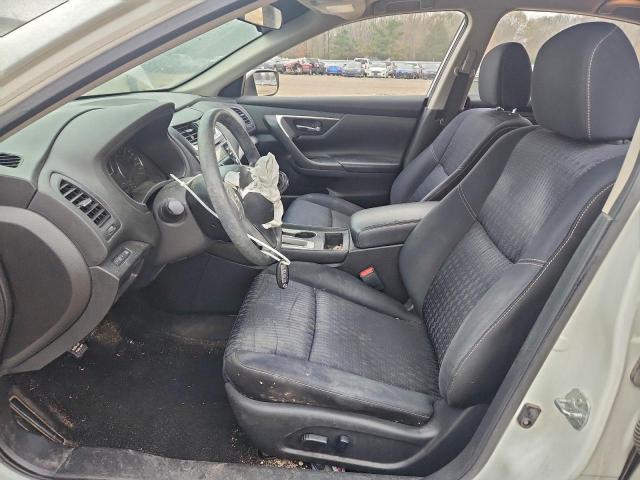 Nissan Altima 2.5 Image 6