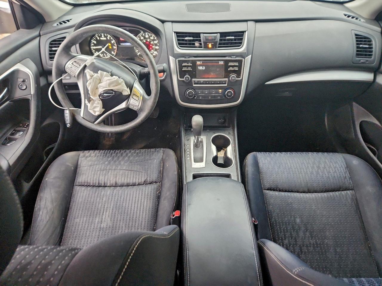 Nissan Altima 2.5 Image 11