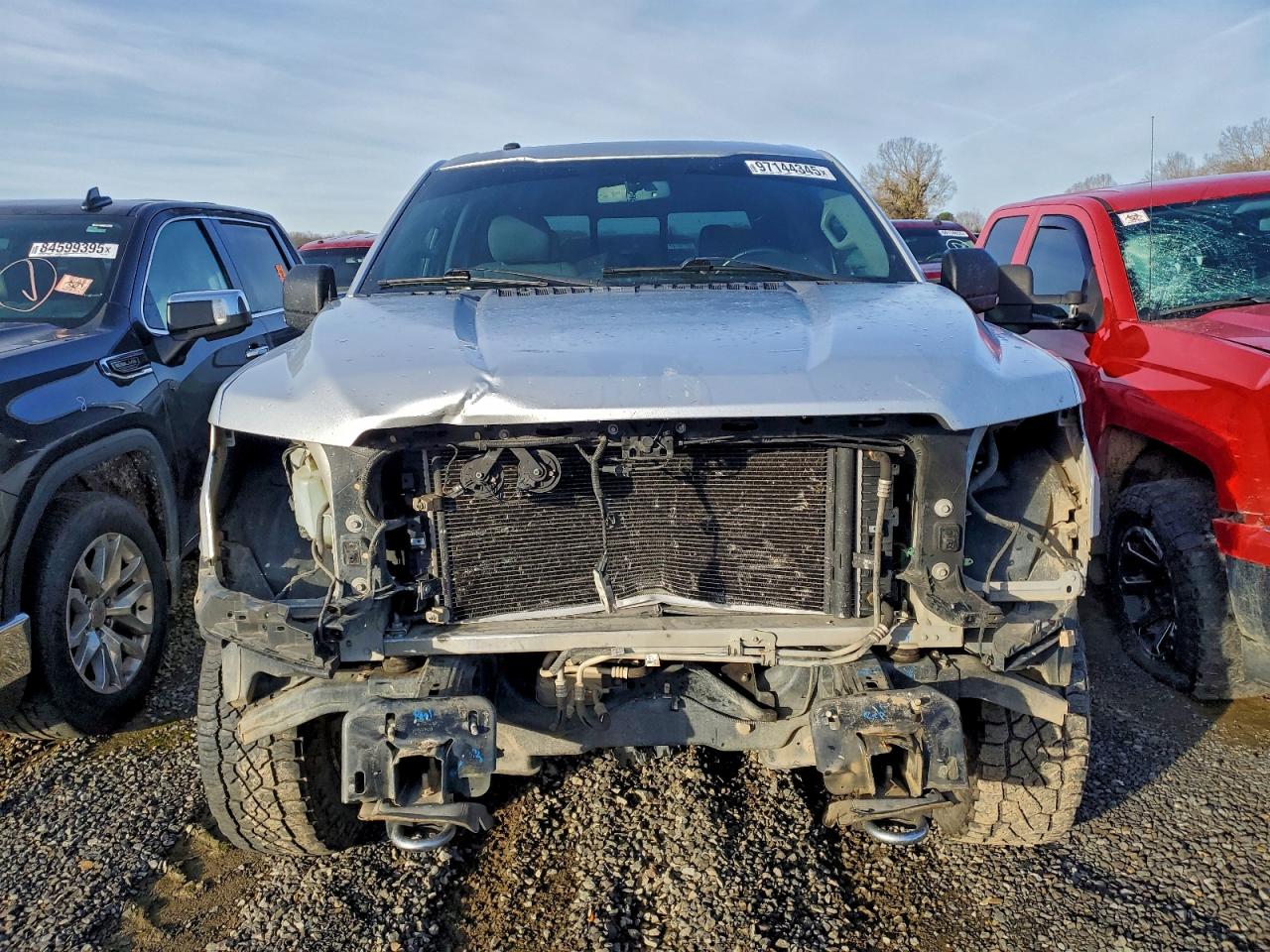 Ford F-150 Supercrew Image 3