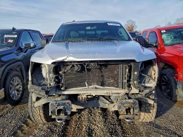 Ford F-150 Supercrew Image 3