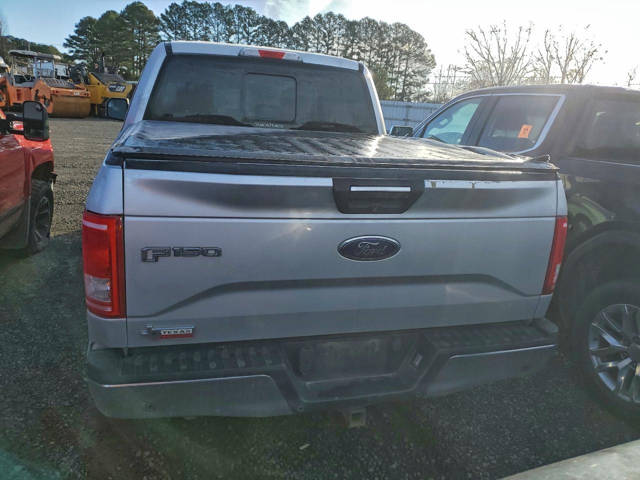 Ford F-150 Supercrew Image 7