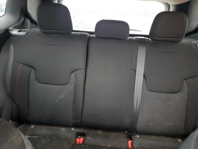 Jeep Renegade Trailhawk Image 13