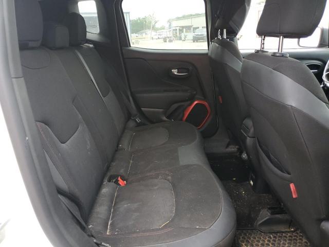 Jeep Renegade Trailhawk Image 3