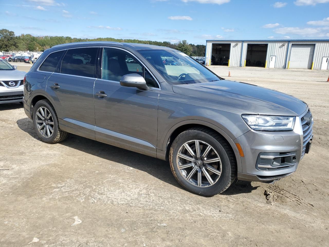 Audi Q7 Premium Plus Image 3