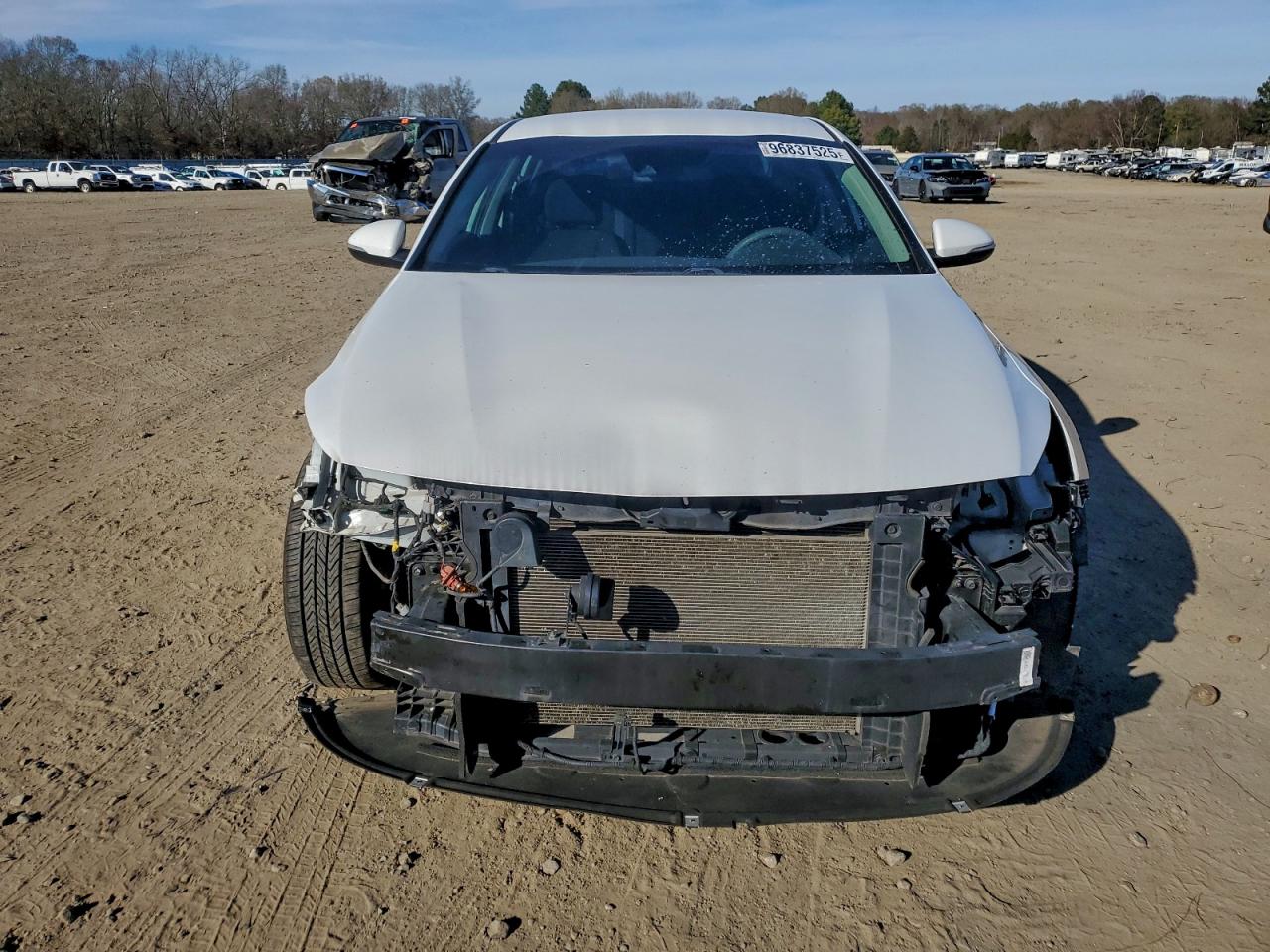 Kia Optima Lx Image 2