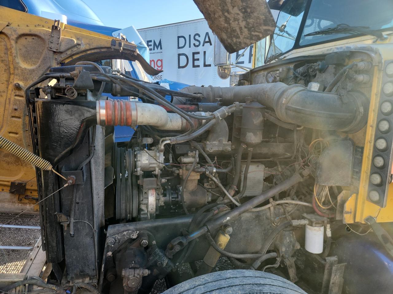 Peterbilt 379 Image 6