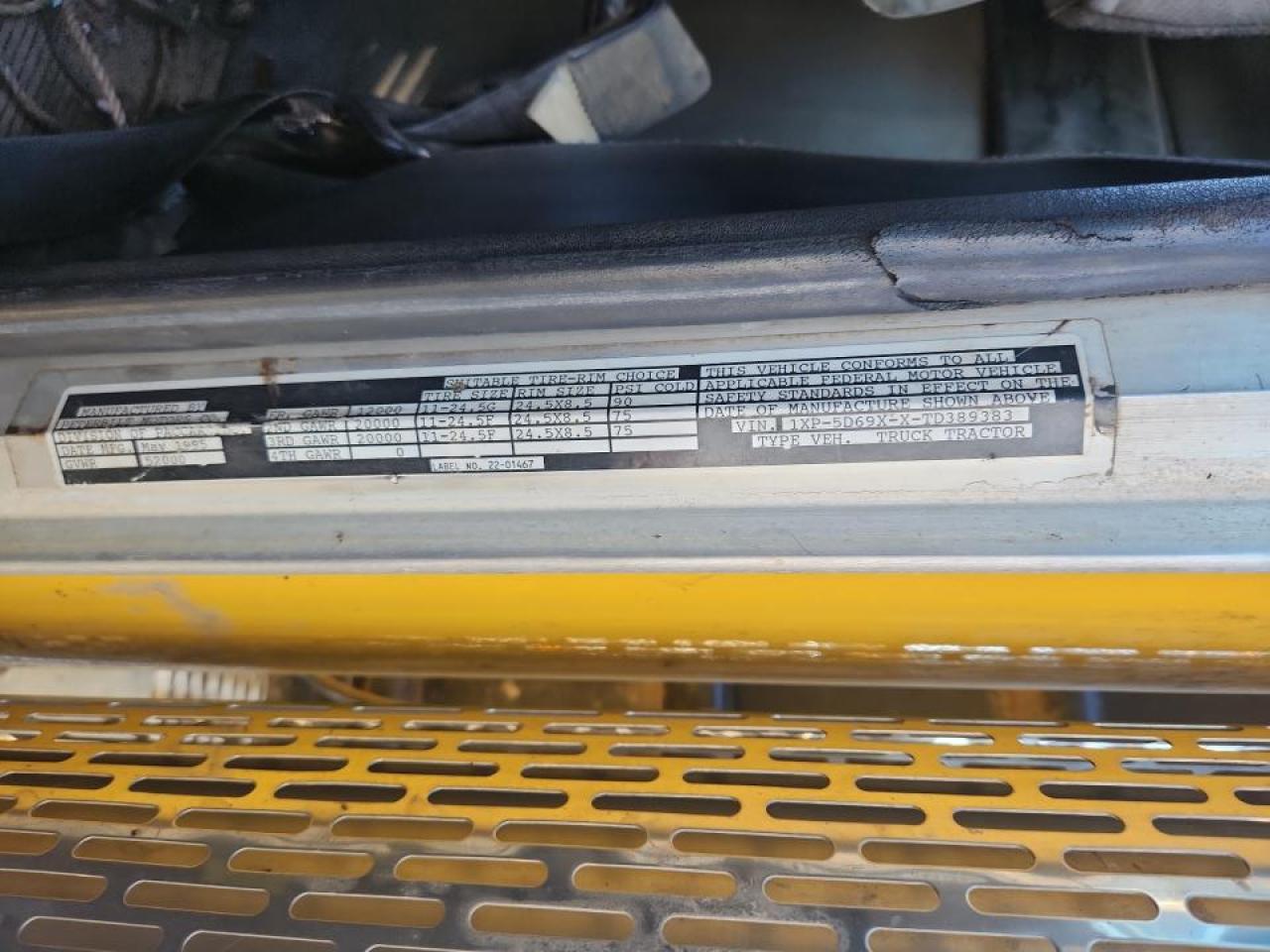 Peterbilt 379 Image 9