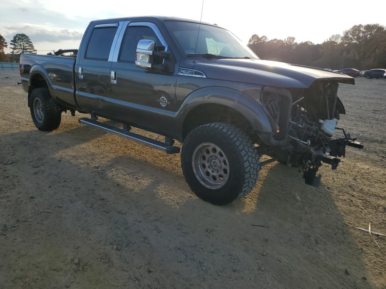 Ford F-350 Super Duty Image 12