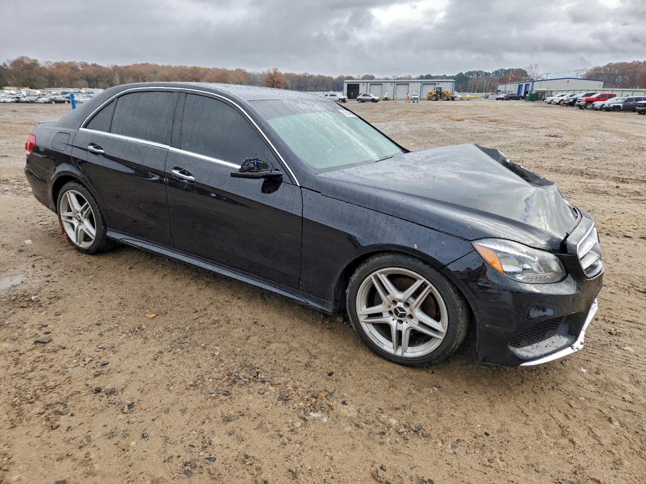 Mercedes-Benz E-Class 350 Image 10