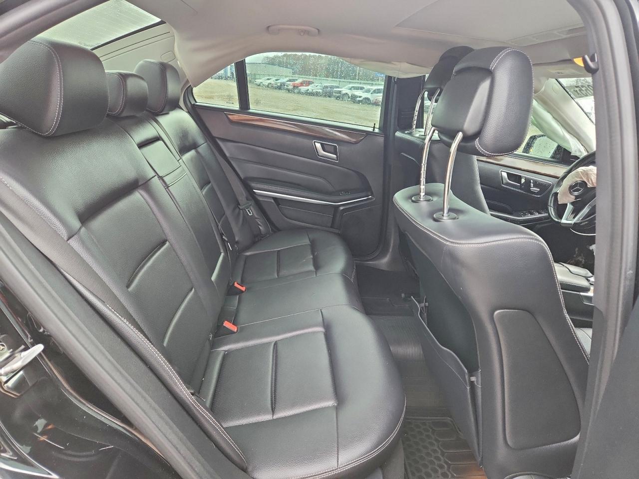 Mercedes-Benz E-Class 350 Image 4