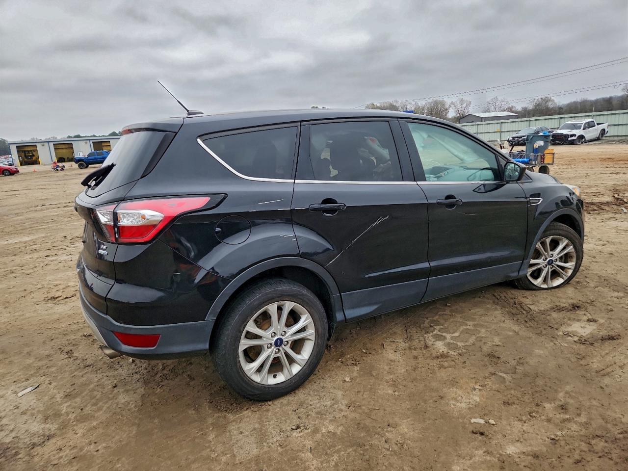 Ford Escape Se Image 7