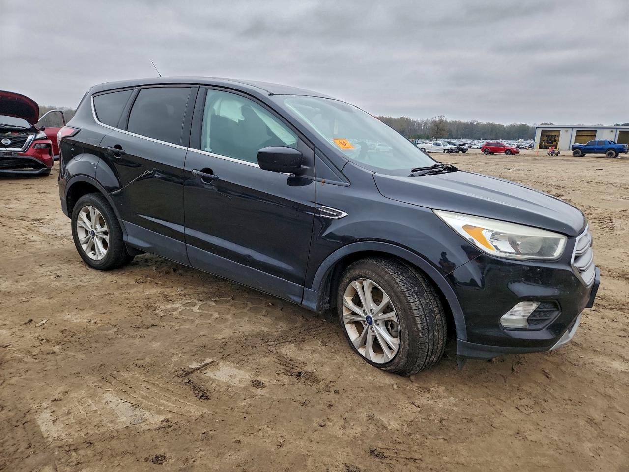 Ford Escape Se Image 2