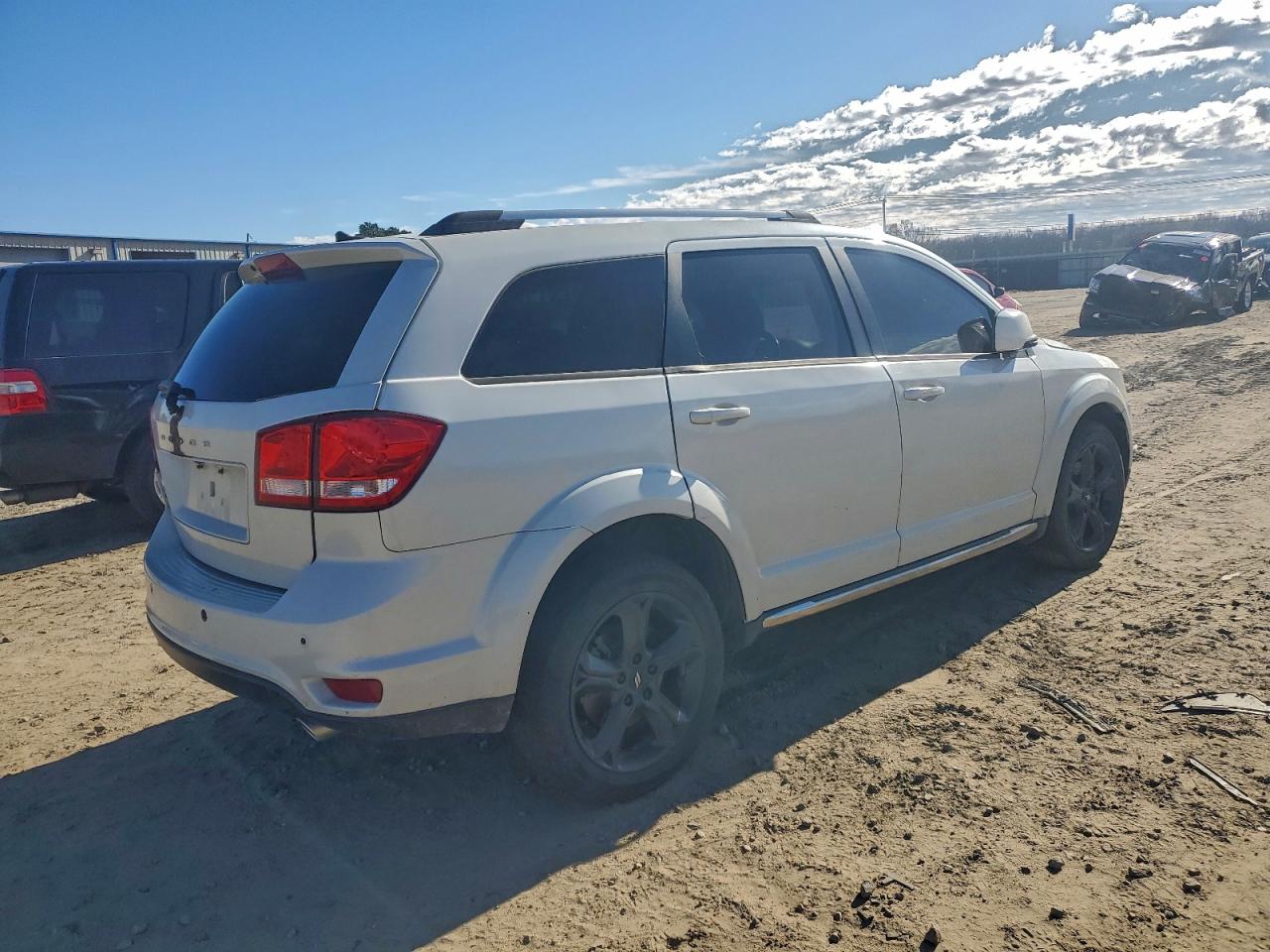 Dodge Journey Crossroad Image 4