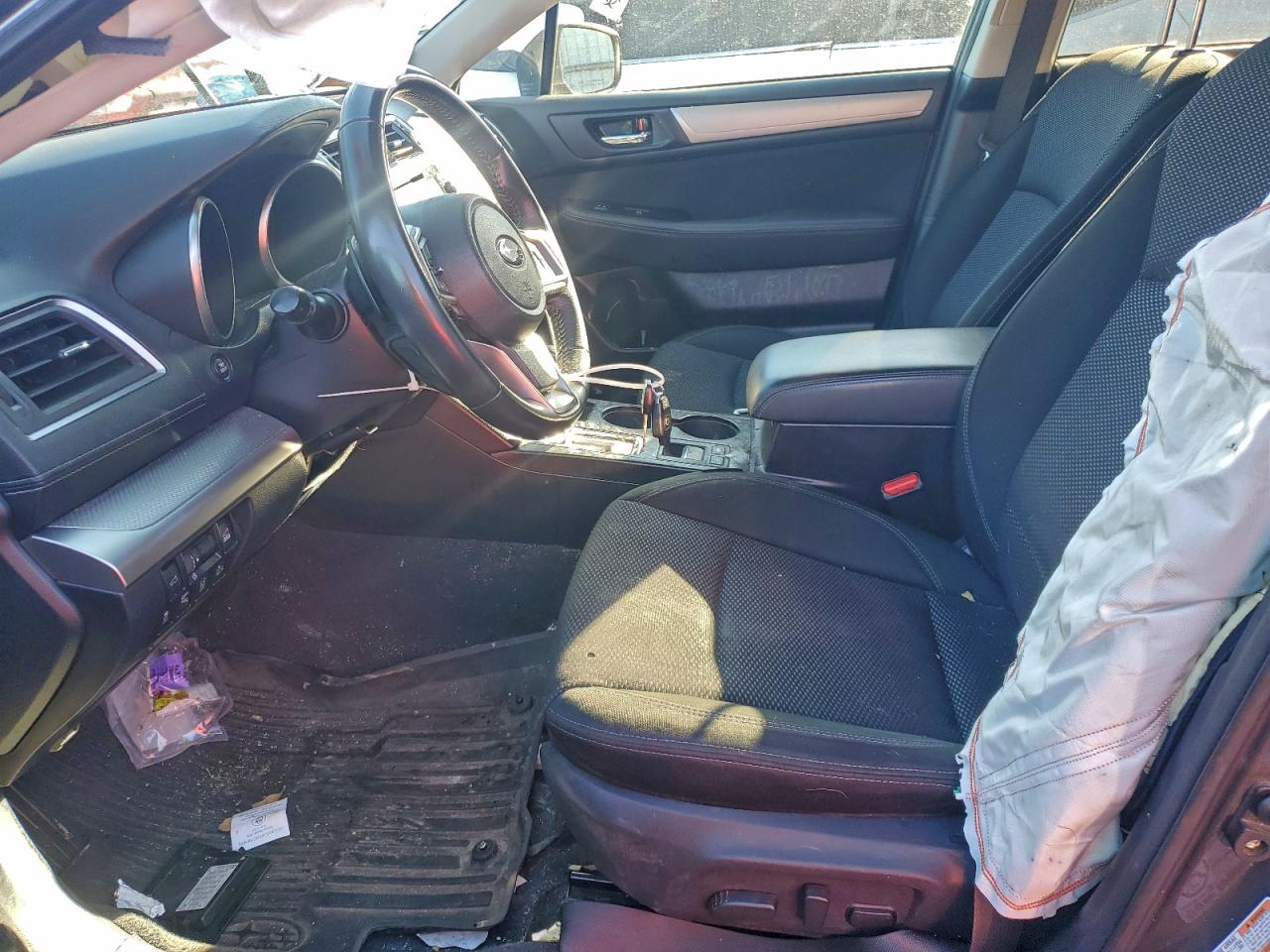 Subaru Outback 2.5i Premium Image 4