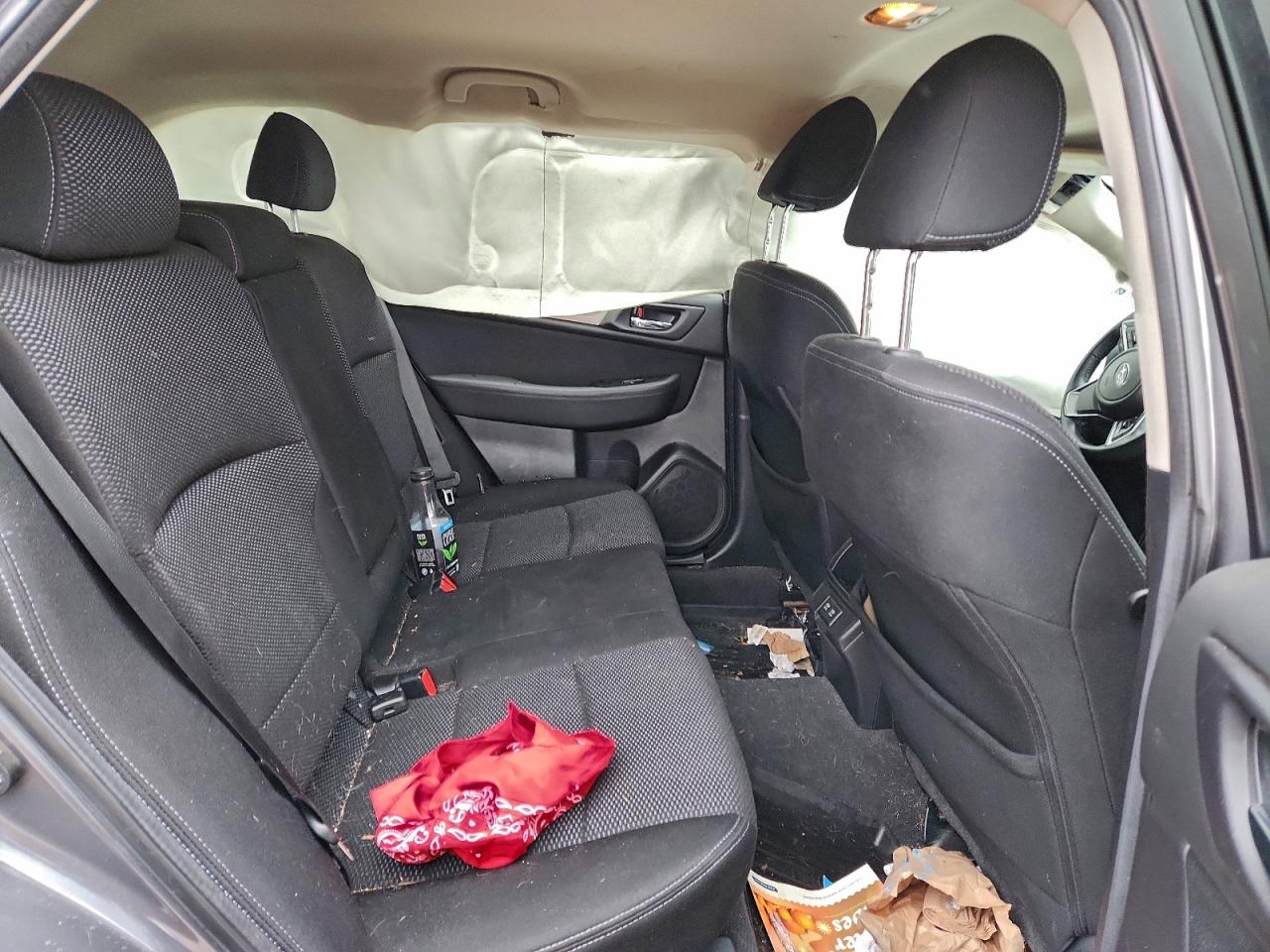 Subaru Outback 2.5i Premium Image 12