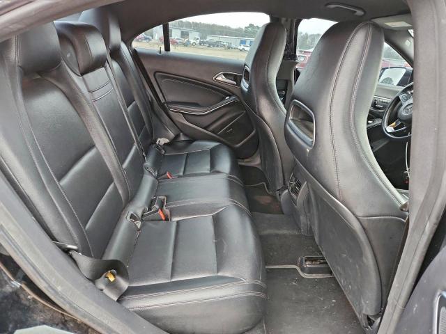 Mercedes-Benz Cla-class 250 4matic Image 12