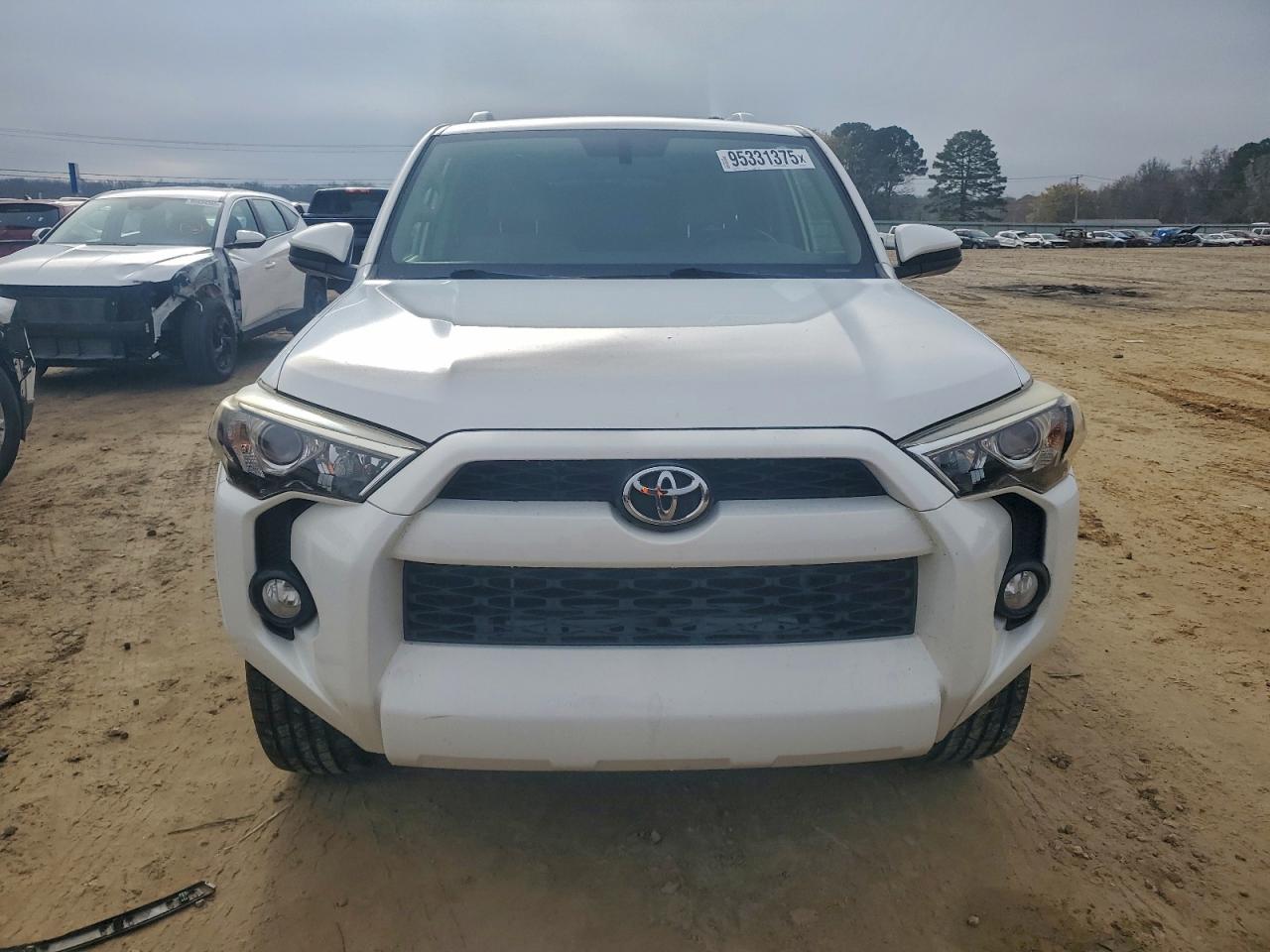 Toyota 4Runner Sr5 Image 10