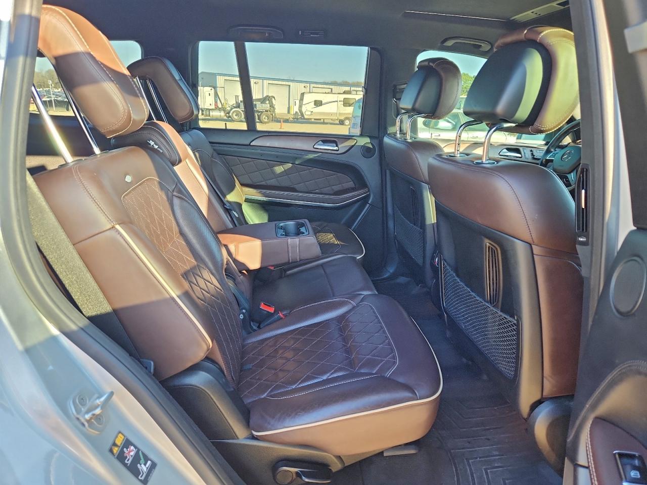 Mercedes-Benz G-Class 550 4matic Image 9