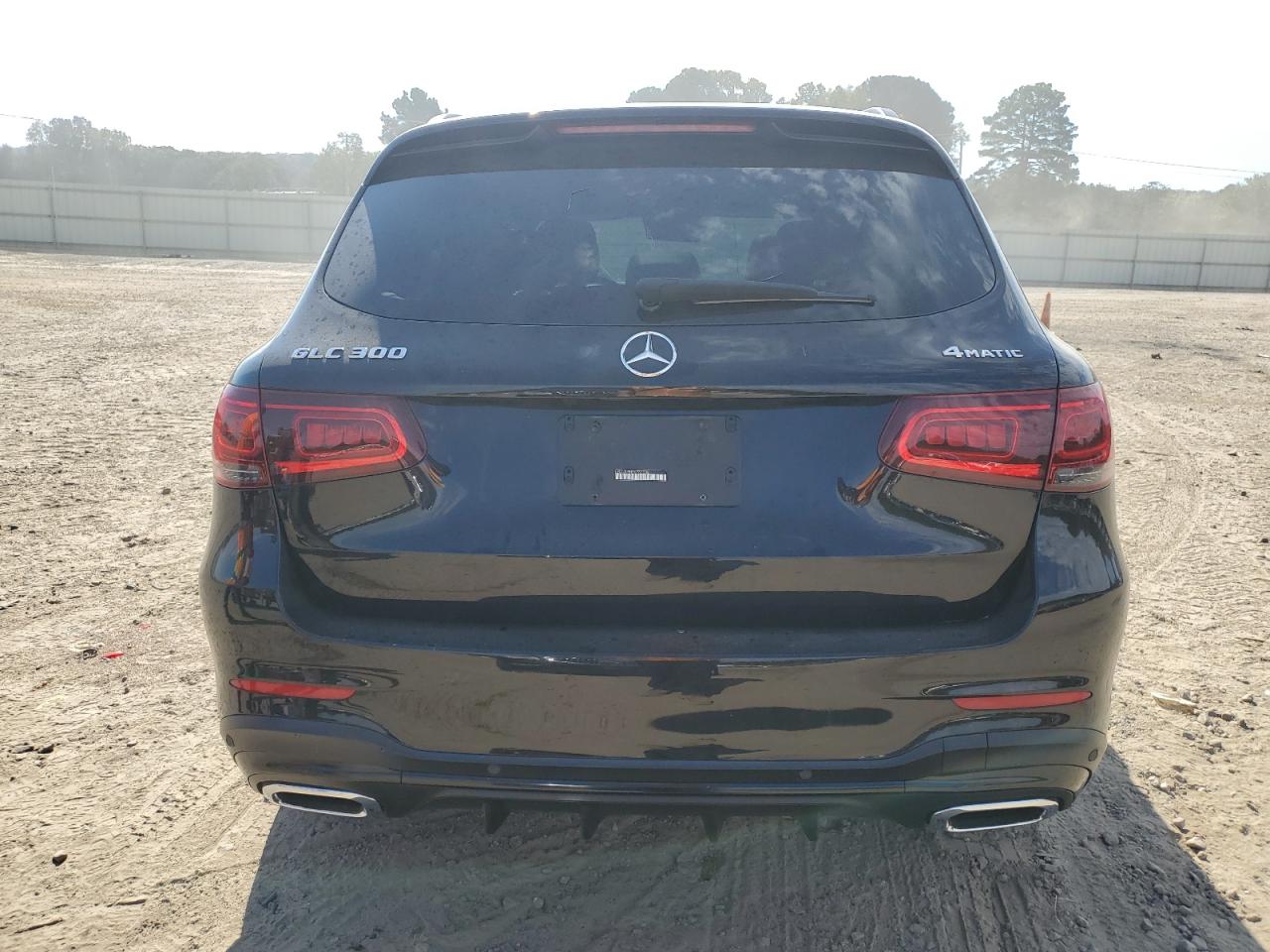 Mercedes-Benz GLC 300 4matic Image 8