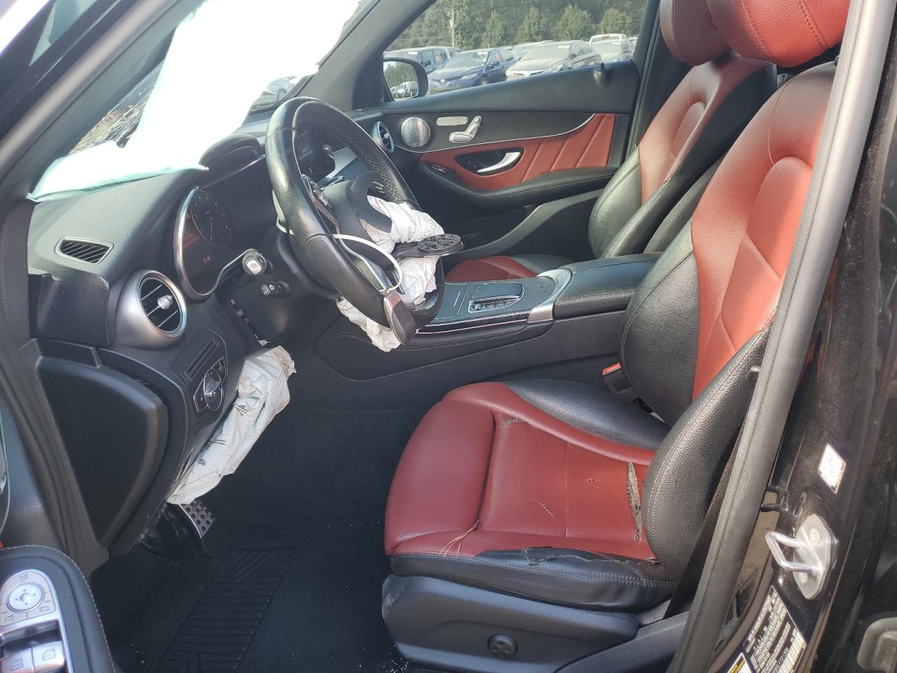 Mercedes-Benz GLC 300 4matic Image 6