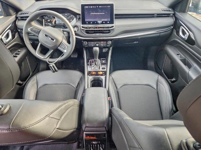 Jeep Compass Latitude Image 11