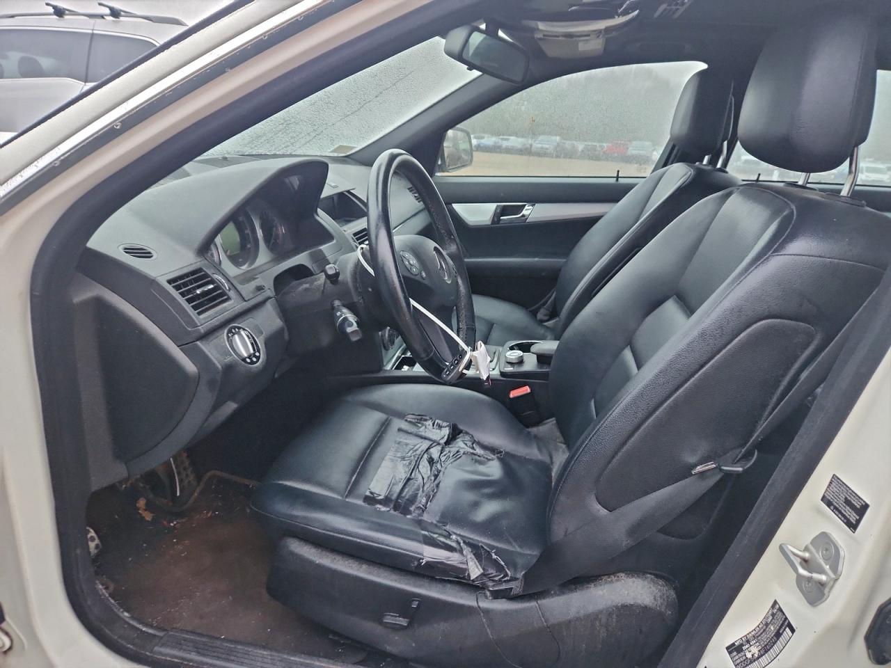 Mercedes-Benz C-Class 300 Image 5