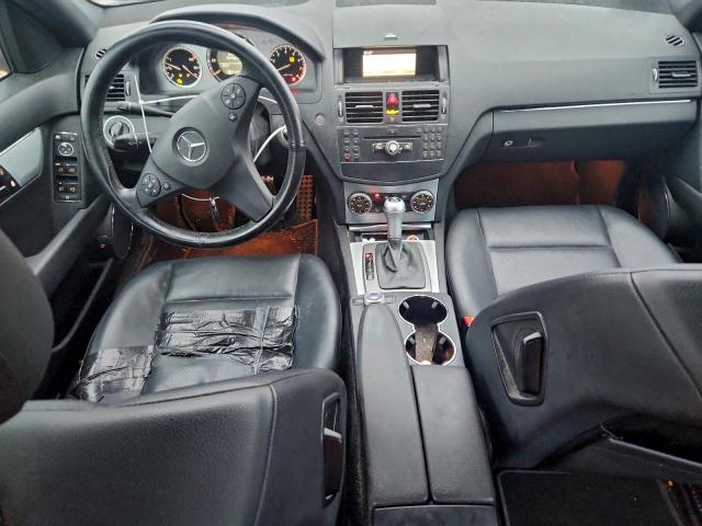 Mercedes-Benz C-Class 300 Image 10