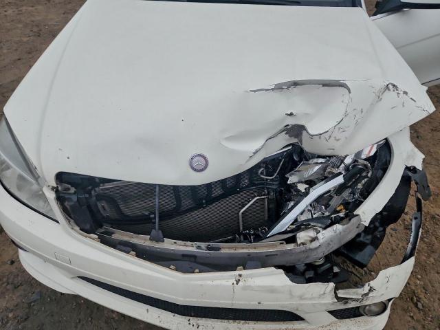 Mercedes-Benz C-Class 300 Image 8