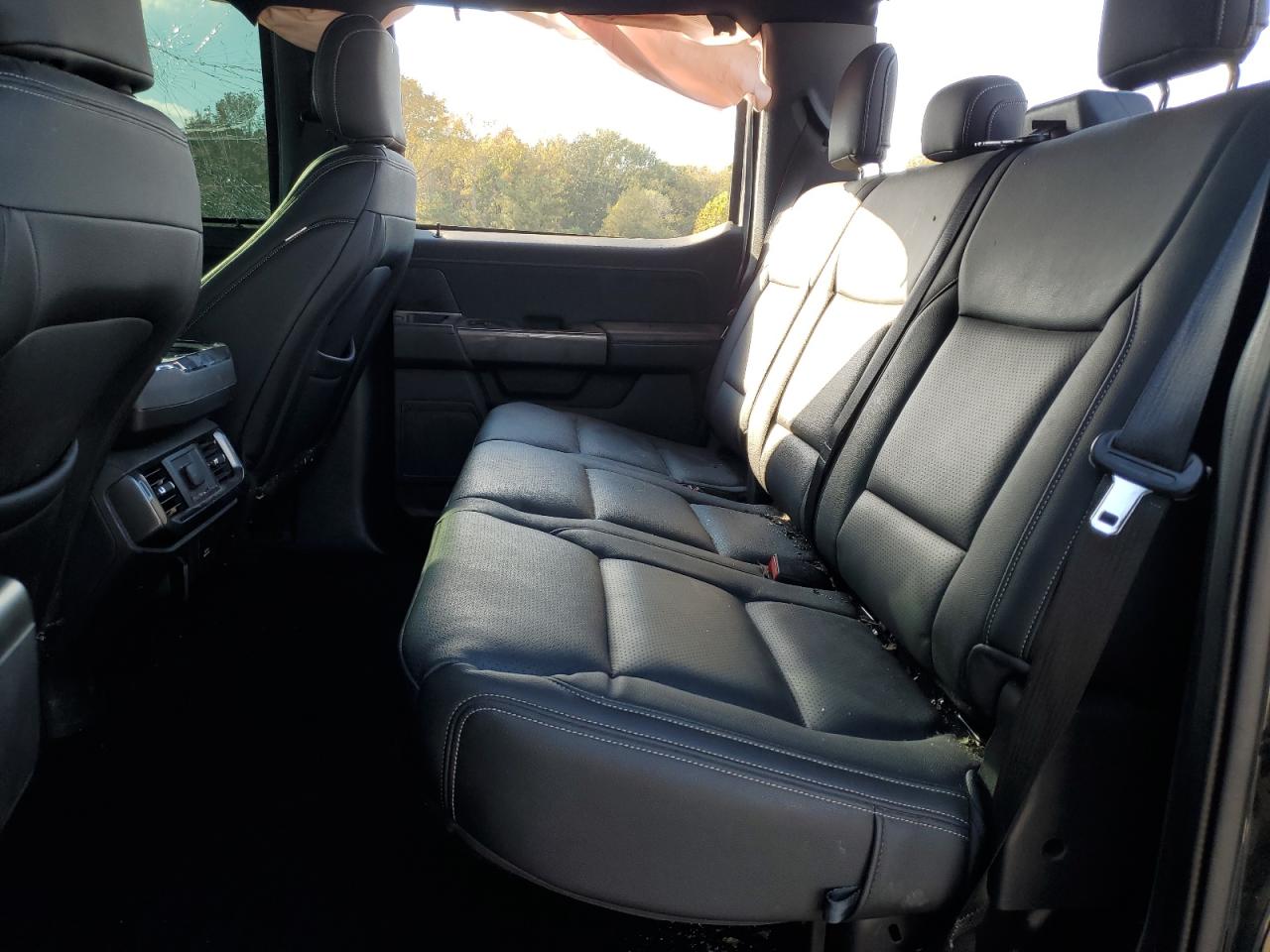 Ford F-150 Supercrew Image 10