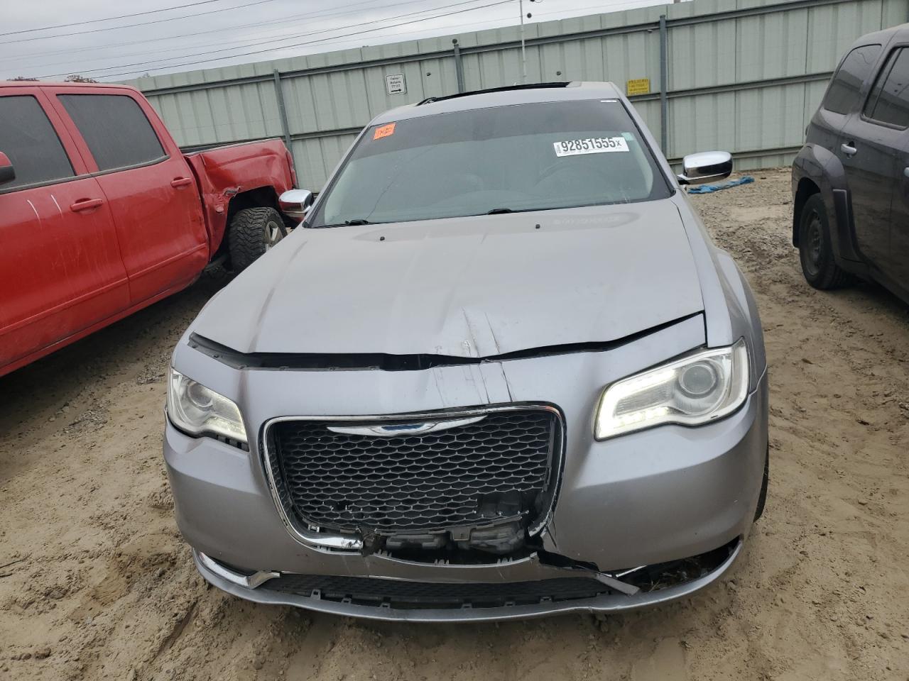 Chrysler 300 Image 9